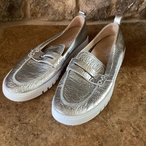 Vionic Uptown Penny Loafer Silver 8.5 Ladies Slip On Shoes